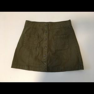 Forever 21 Dark Green Mini Skirt size small
